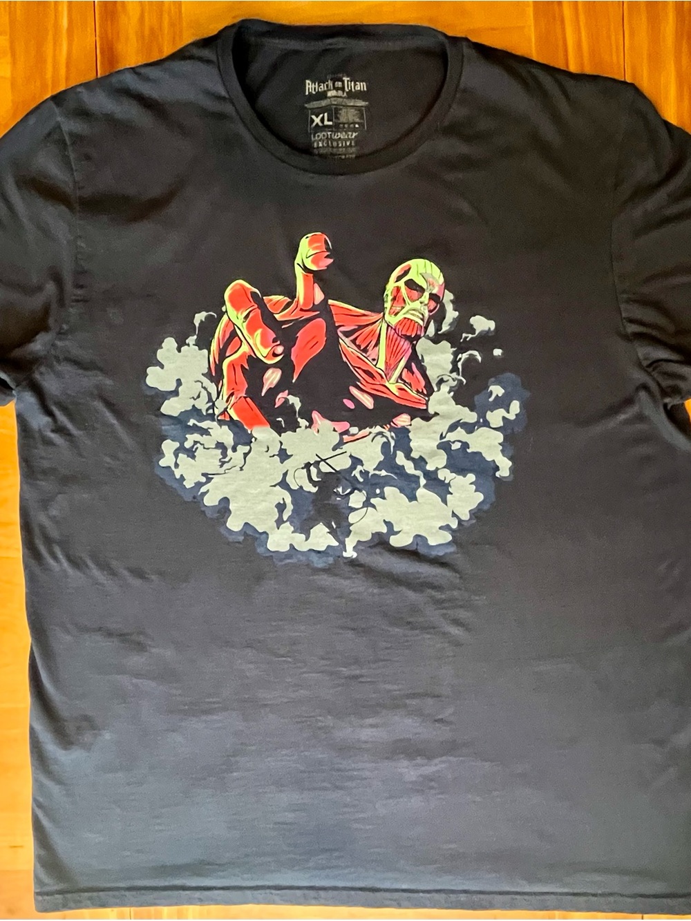 Attack on Titan Colossal Titan Shirt XL Loot Crate Exclusive Anime